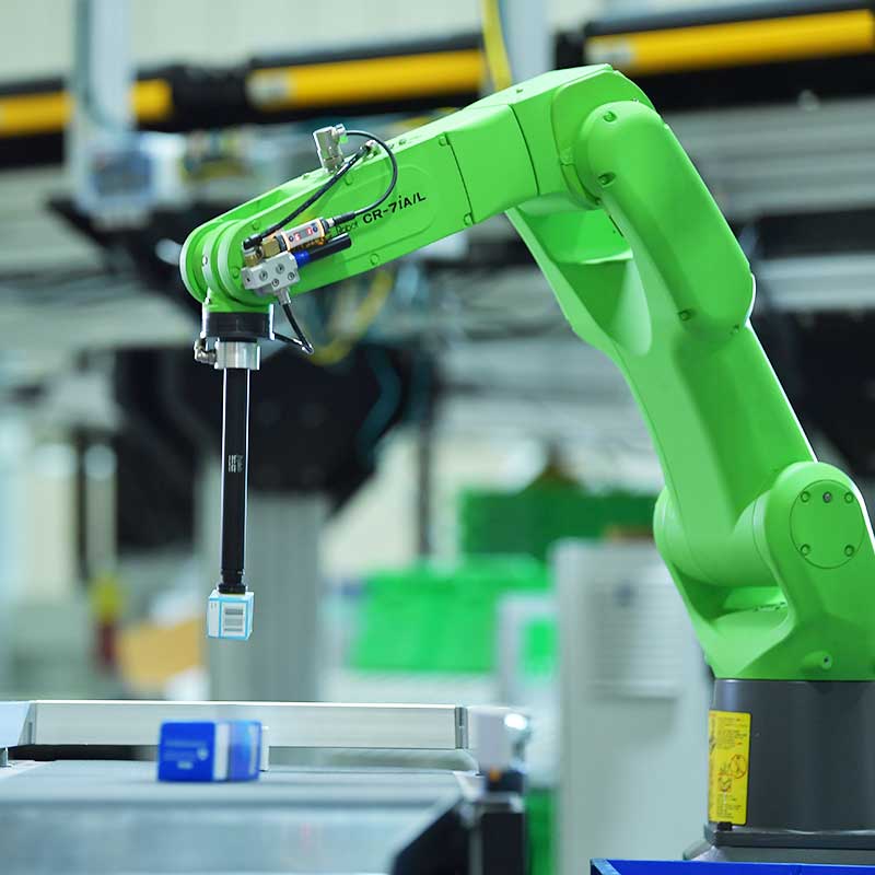 Piece Picking Robot Robot picking 2 1